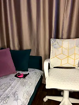 Drink me all up online show from November 17, 9:59 pm