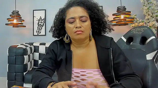 Bianca Millf online show from March 31, 8:58 am