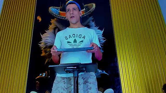 Sex Boy 33  online show from October 20, 2:20 pm