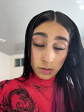 Violeet-Smith online show from November 12, 11:25 pm