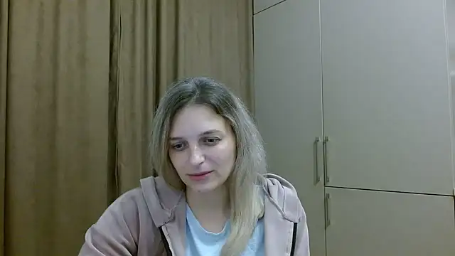 ElisSky301 online show from November 5, 11:21 pm