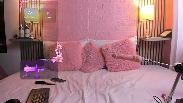 medussa sexi online show from January 7, 8:01 pm