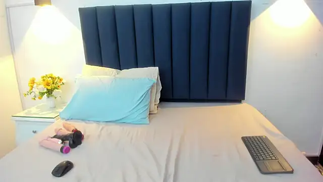 Angyrios online show from April 2, 8:28 pm