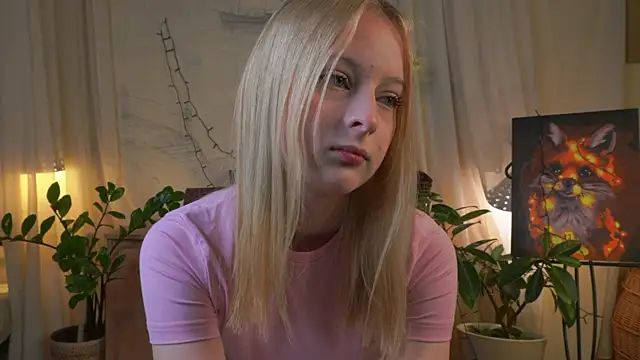 YungLyssy online show from November 3, 3:10 am