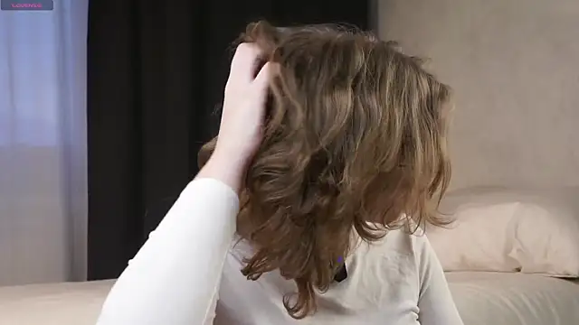 MelodyBaur online show from April 6, 12:06 pm