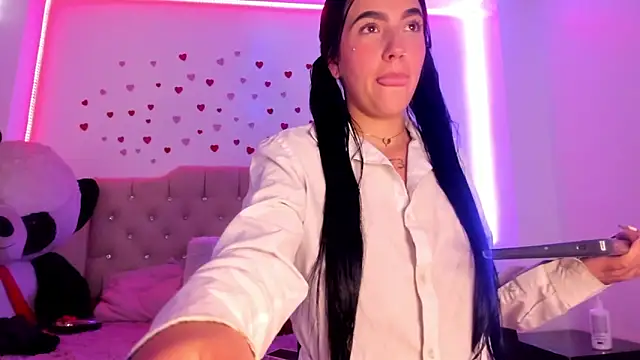 eimyy rouse online show from March 1, 10:42 pm