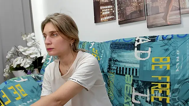 Tenderly Sophie online show from March 3, 7:25 am