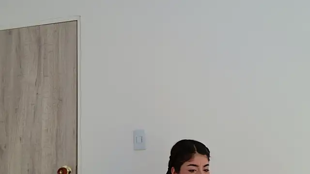 LisaMartinez34 online show from October 27, 5:52 pm