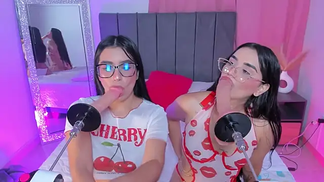 laana foxx online show from December 14, 3:01 am