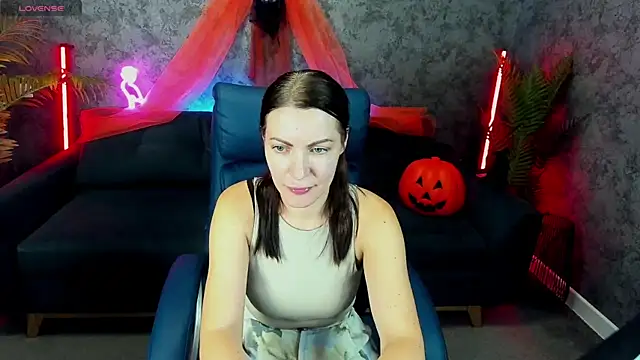 SofieMoons online show from November 1, 2:32 pm