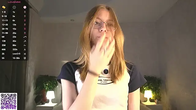 BarbaraViggiani online show from November 12, 5:00 pm