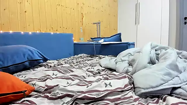 miomyao online show from December 18, 3:44 am