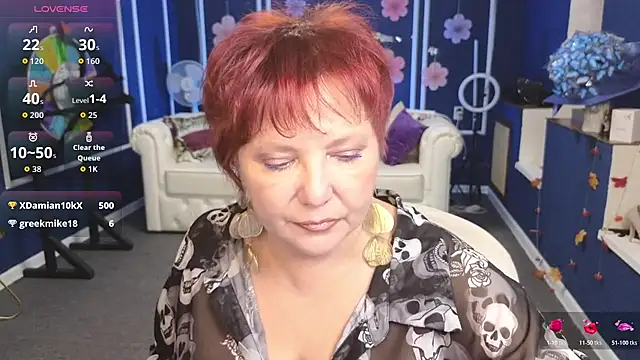 Kira Kirke online show from November 12, 1:20 pm