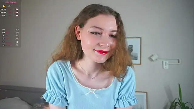 MegganKinson online show from November 11, 5:47 am