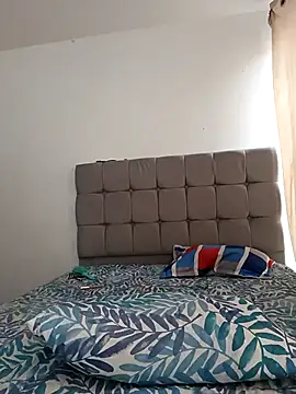 Lunatemptress4 online show from December 18, 4:01 pm