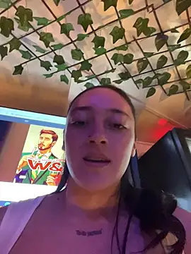 Lia  white online show from December 14, 10:48 pm