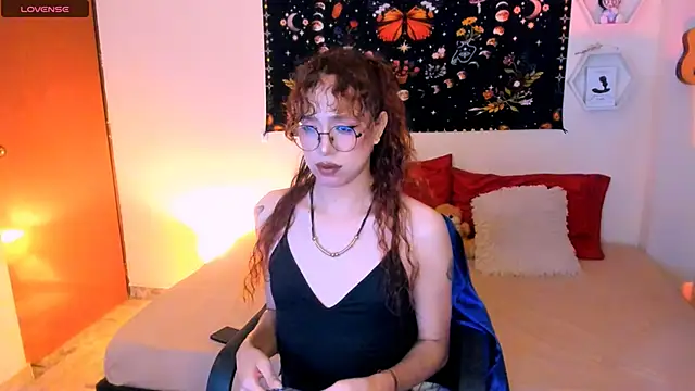 AdelineEsposito online show from November 22, 7:16 pm