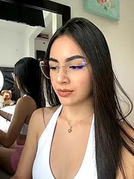 IslaCole online show from November 21, 9:17 pm