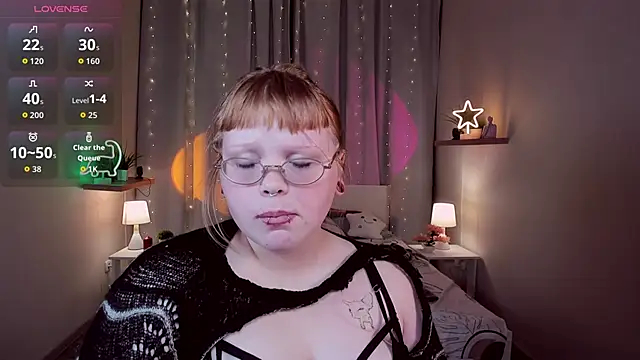 LottieReed online show from November 13, 3:55 pm