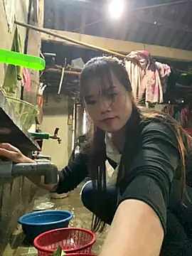 nachi-baby online show from November 5, 11:43 pm