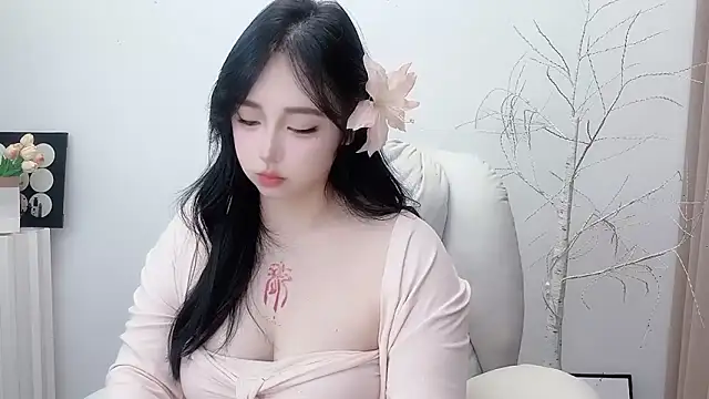 Love-hanzaizai718 online show from December 20, 3:38 pm