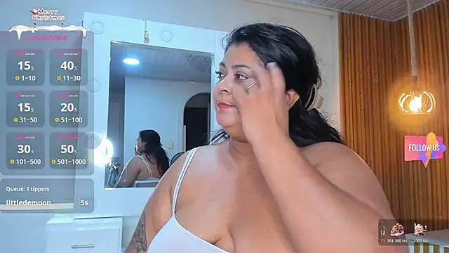 Hanna curvy  online show from November 27, 11:35 am