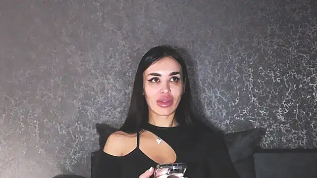 velvetveyraX online show from March 11, 5:59 pm