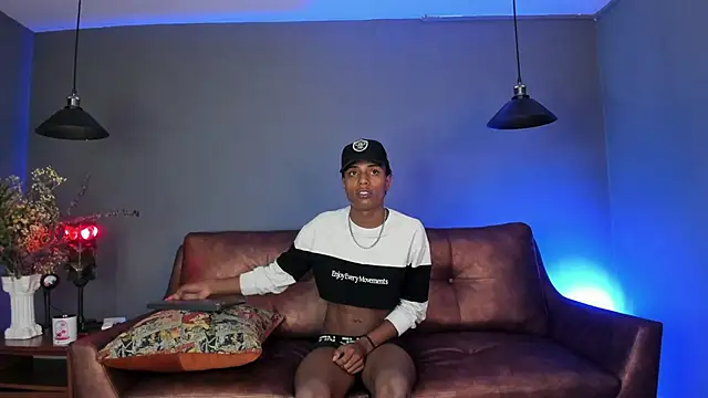 Suckdream1 online show from November 1, 8:35 pm