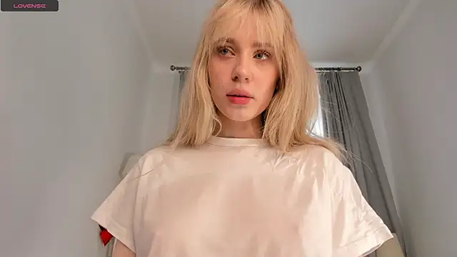 TessaStruble online show from February 27, 9:31 am