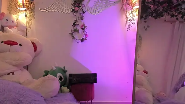 ISA NIXON online show from February 10, 1:41 am