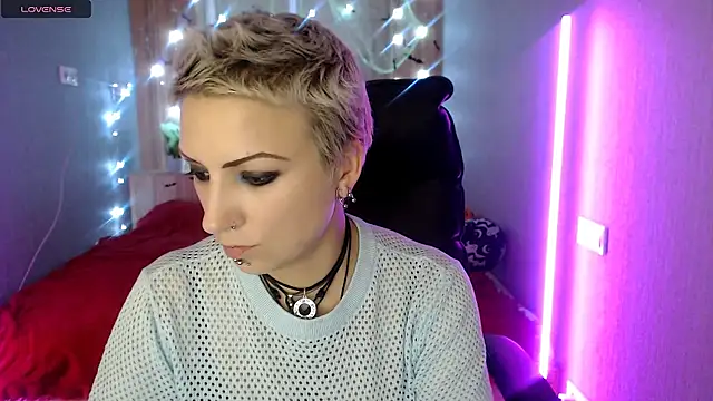 Sweet-n-Strong online show from November 15, 3:02 pm