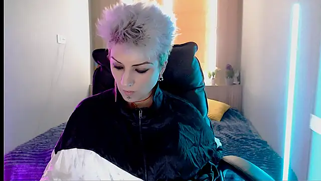 Sweet-n-Strong online show from February 27, 12:38 pm