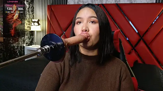 WhitneySweet online show from February 18, 4:11 am