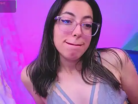 zylla storn online show from January 14, 9:14 am