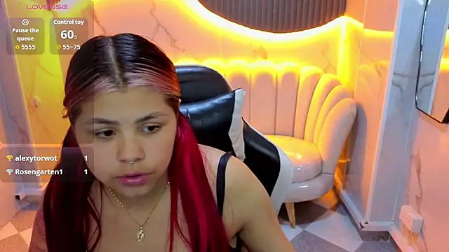 Little cherry b online show from October 31, 1:07 am