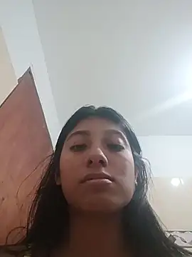YeseniaRodriguez3 online show from June 2, 4:19 pm