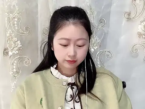 nuannuan35593 online show from November 18, 12:50 pm