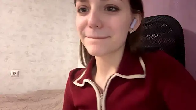 AliceStacy online show from November 15, 9:21 am