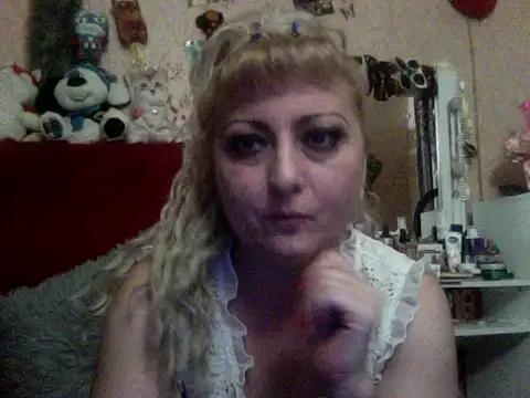 Snapshot of xHot_Amazonq chatting on October 26, 1:28 pm xHot Amazonq online show from October 26, 1:28 pm