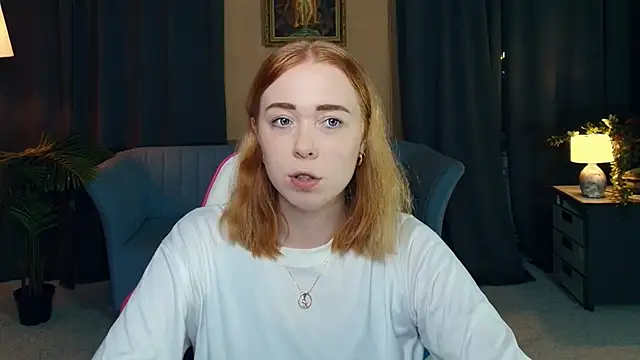 AddieOsler online show from December 14, 9:42 pm