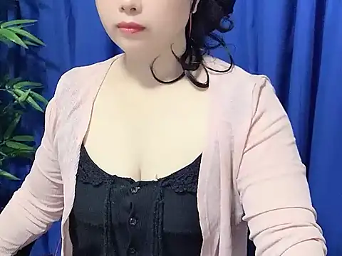 yaoyao22678 online show from October 31, 2:13 am