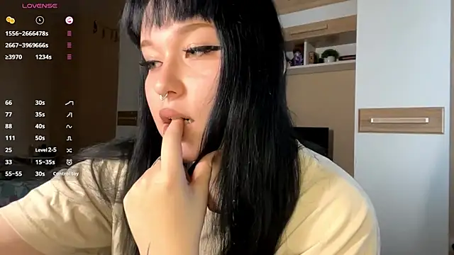 LaurenOveson online show from November 19, 10:37 am