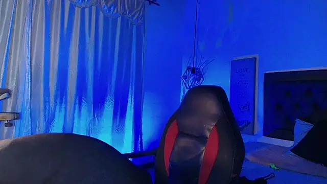 Ghost  Girl  online show from November 5, 4:18 am