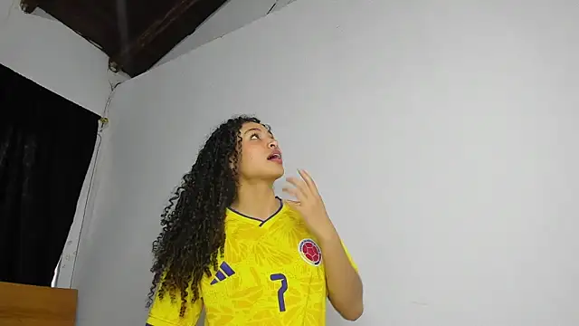 Keniia rizz online show from November 15, 10:33 pm