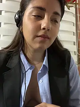 Au-rora online show from December 22, 5:54 am