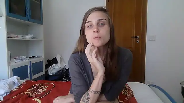 SinnEmily online show from April 15, 9:43 am