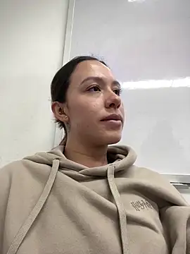 Oceane16  online show from November 6, 3:07 pm