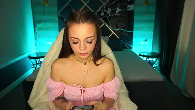 LexxxyJoy online show from November 19, 7:08 am