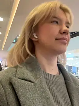 Leila La online show from November 1, 9:13 am