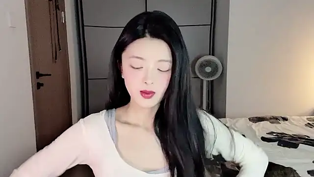 ronronner233 online show from December 3, 12:40 pm